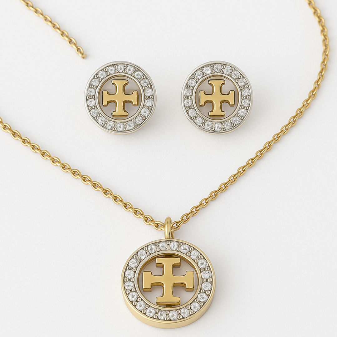 Golden Clover Pendant & Stud Earrings Set – Stylish Artificial Jewelry